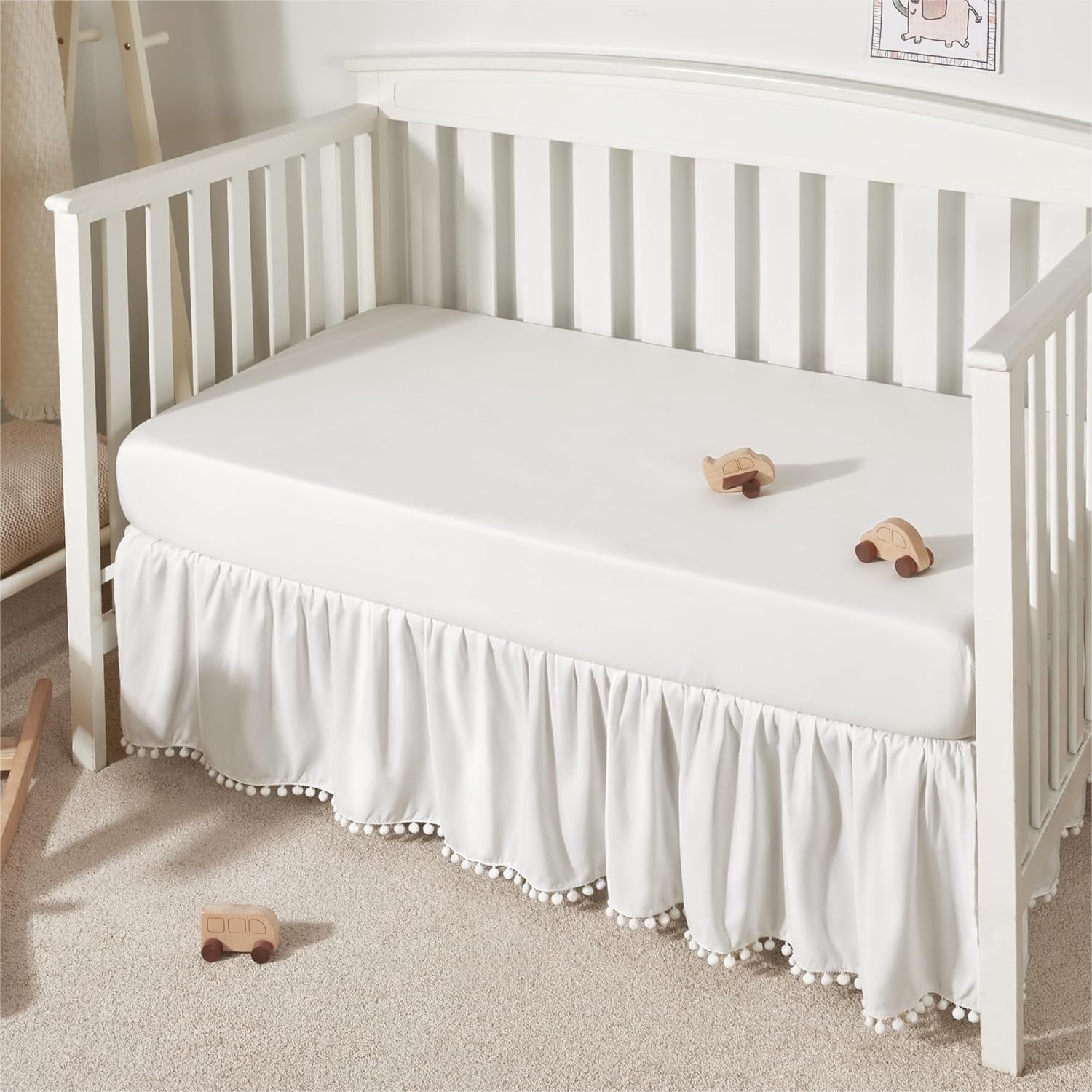 Baby Crib Skirt with Ruffles a - Baby Nursery Images のレビューと価格