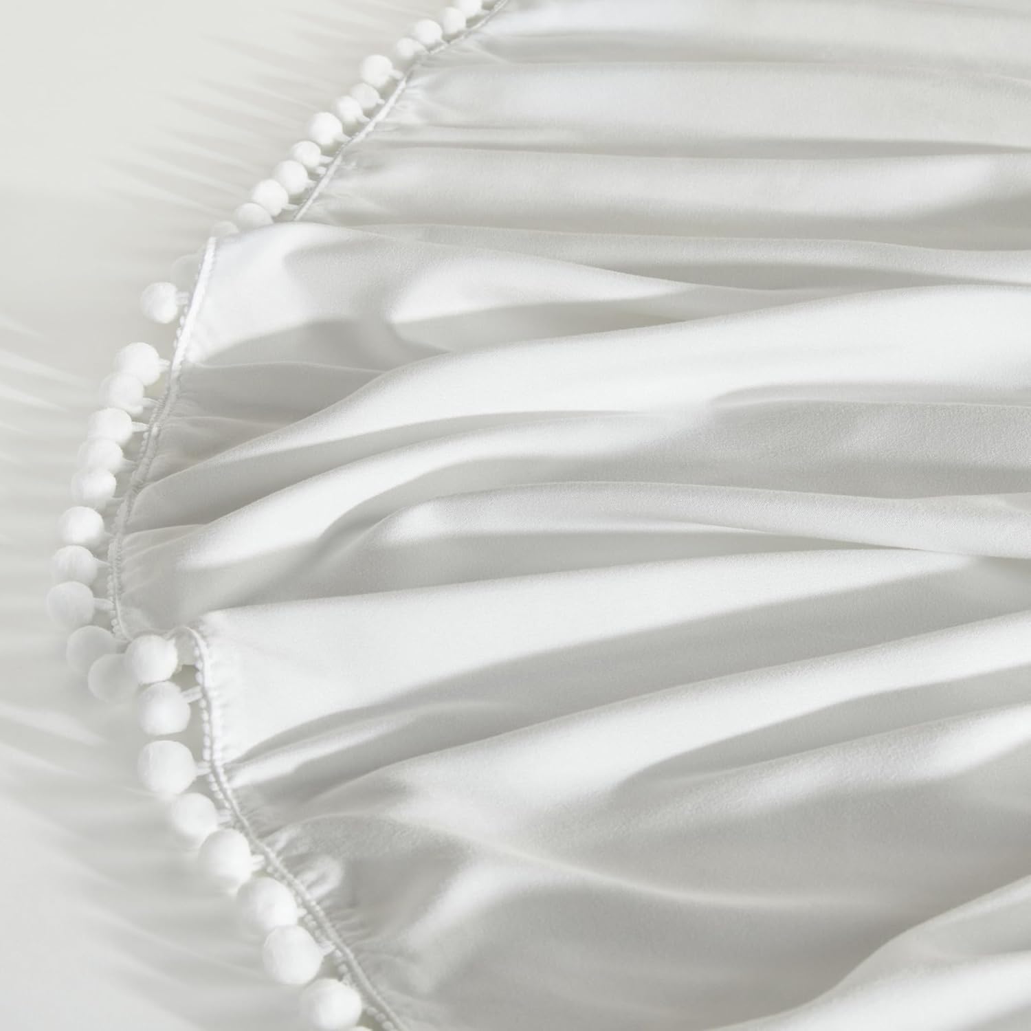 Baby Crib Skirt with Ruffles a - Baby Nursery Images のレビューと価格