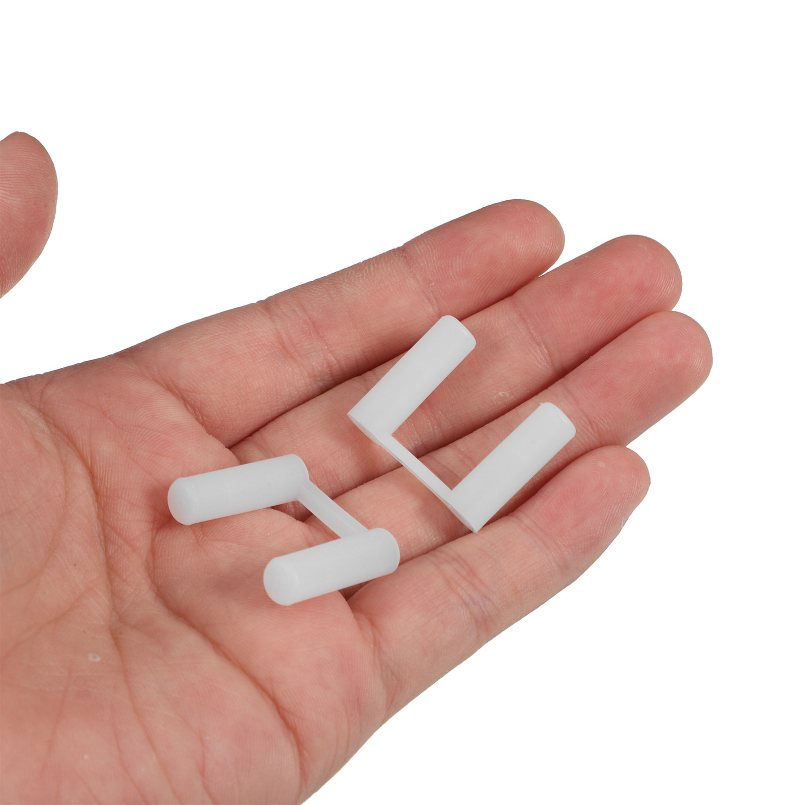 100Pcs White Childproof Outlet - Baby Nursery Outlet のレビューと価格