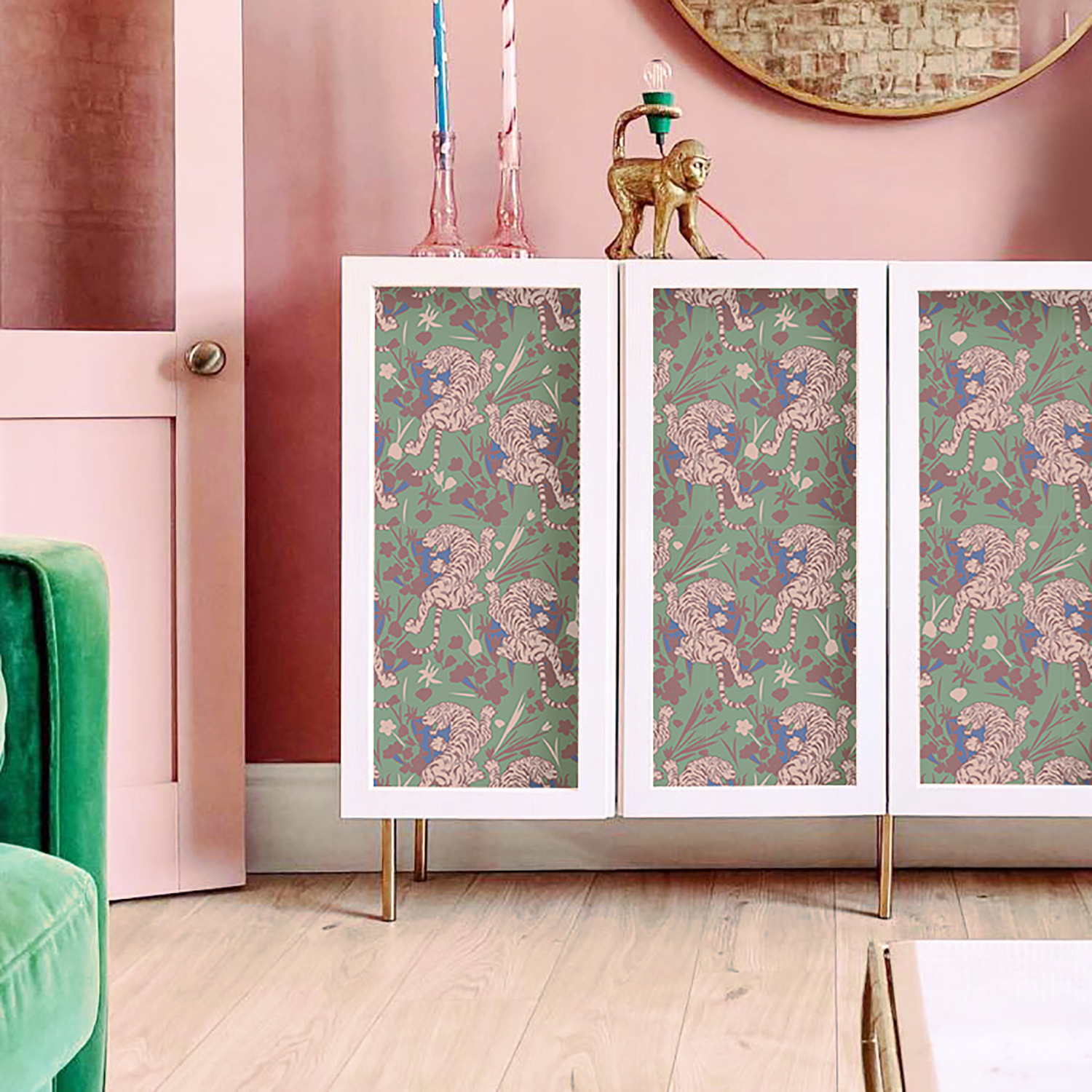 Woodland Tiger Peel and Stick  - Baby Nursery Peel And Stick Wallpaper のレビューと価格